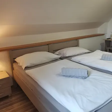 178 Sedloňov
